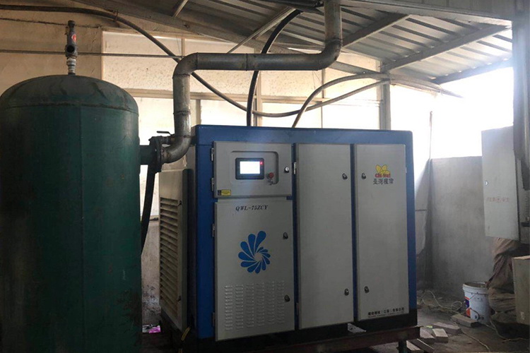 權(quán)偉永磁變頻螺桿空壓機(jī) 權(quán)偉永磁變頻螺桿空壓機(jī)